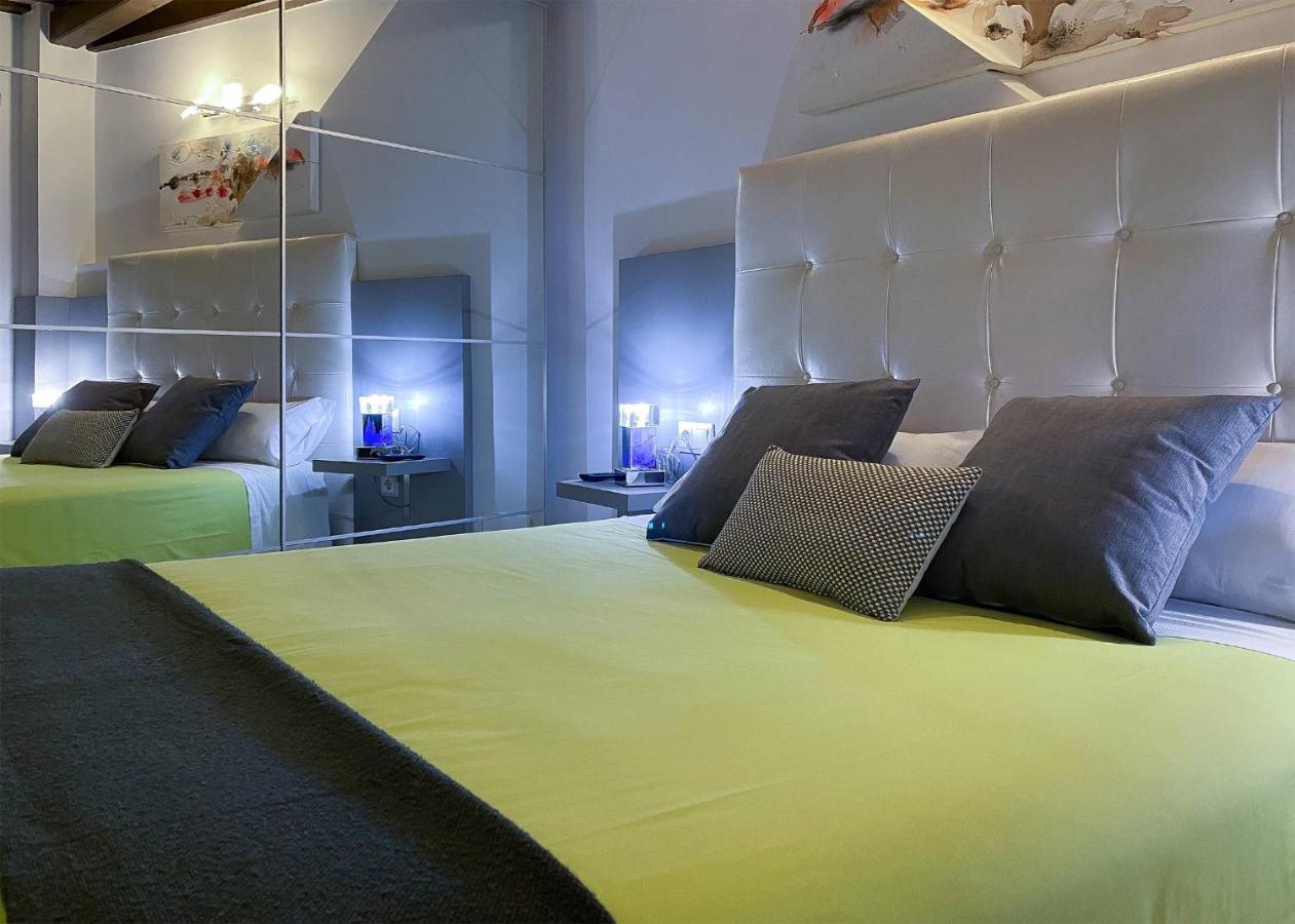Apartaments Y Habitacions Entre Volcans Olot Esterno foto